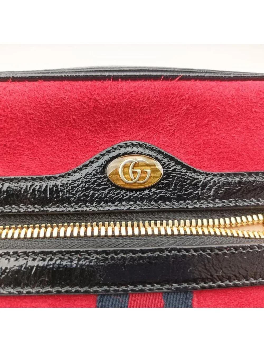 Gucci brand color